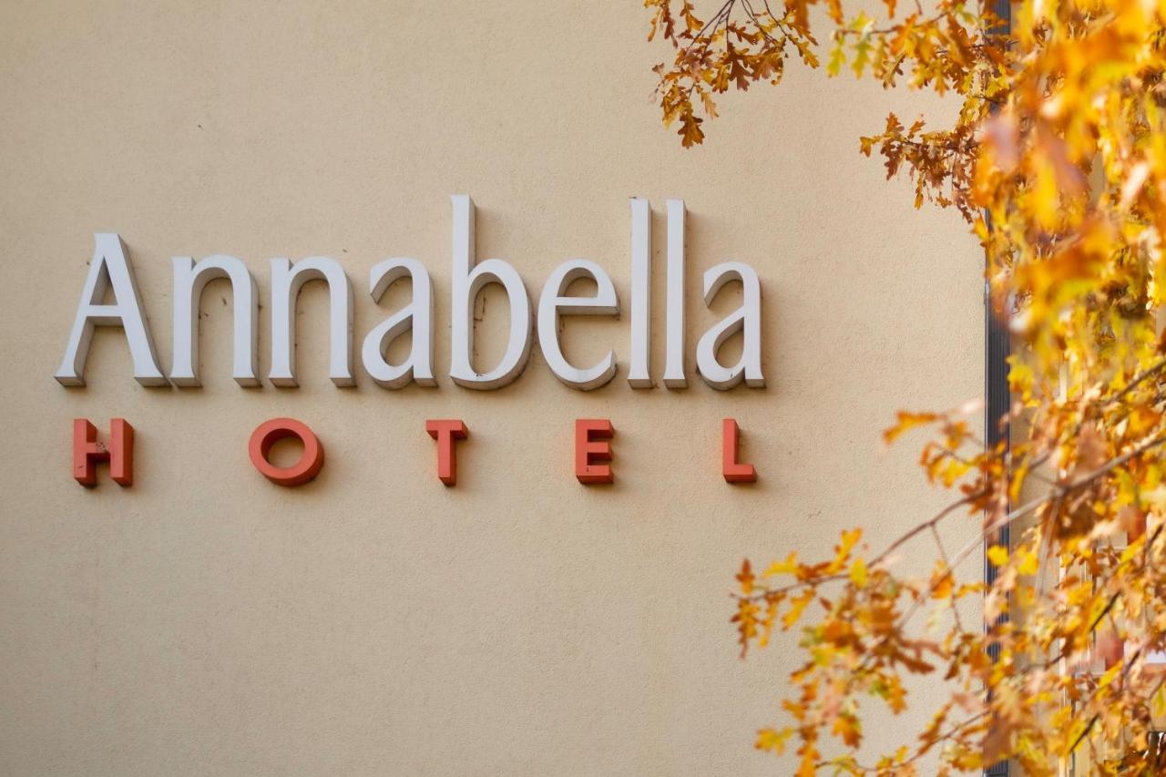 Annabella Hotel Riga Exterior photo